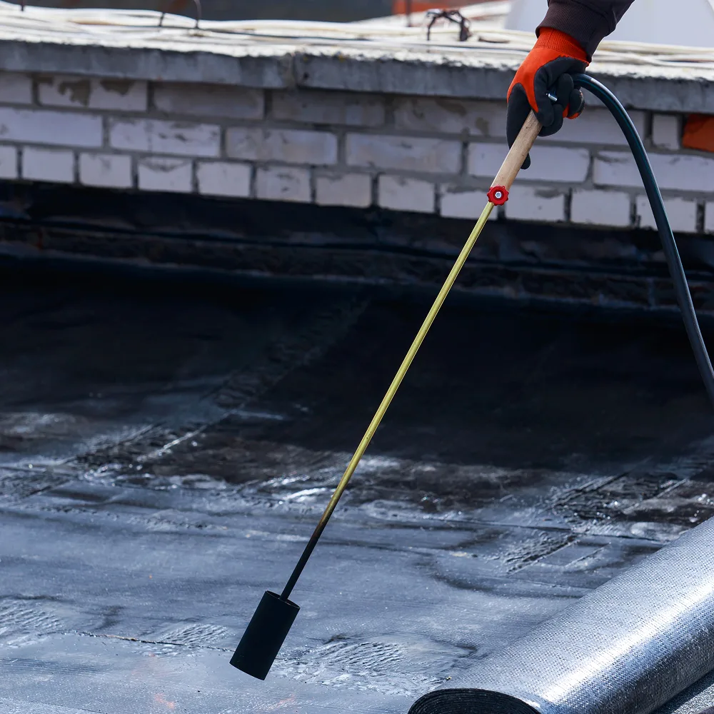 Membrane EPDM ou PVC : quelle étanchéité choisir pour un toit plat à Gassin ?